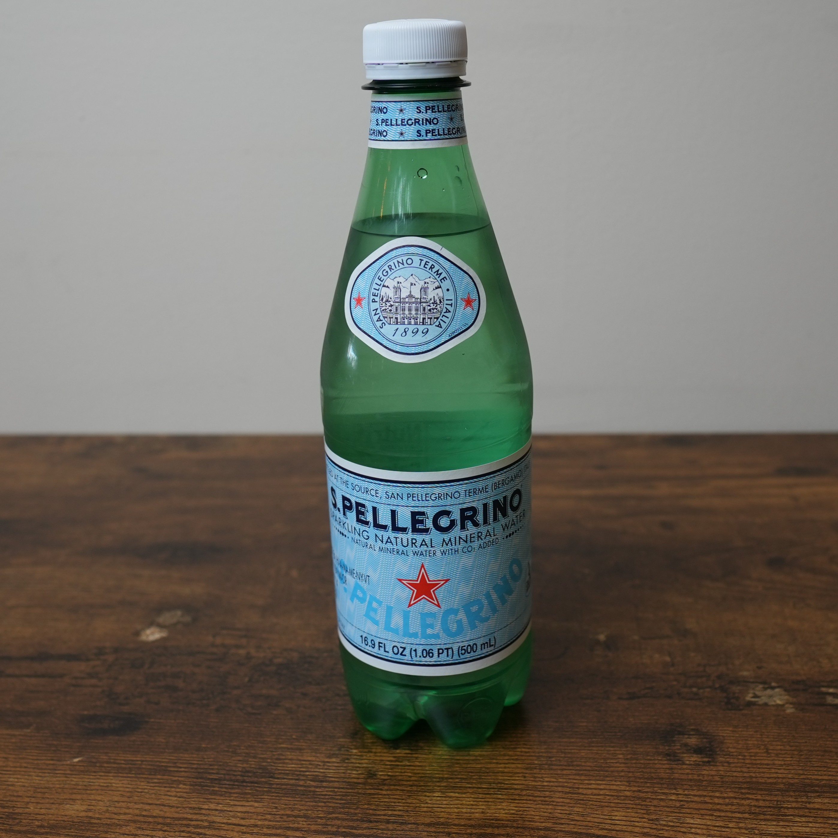 BOTTLE of Sparking Pellegrino (16oz).