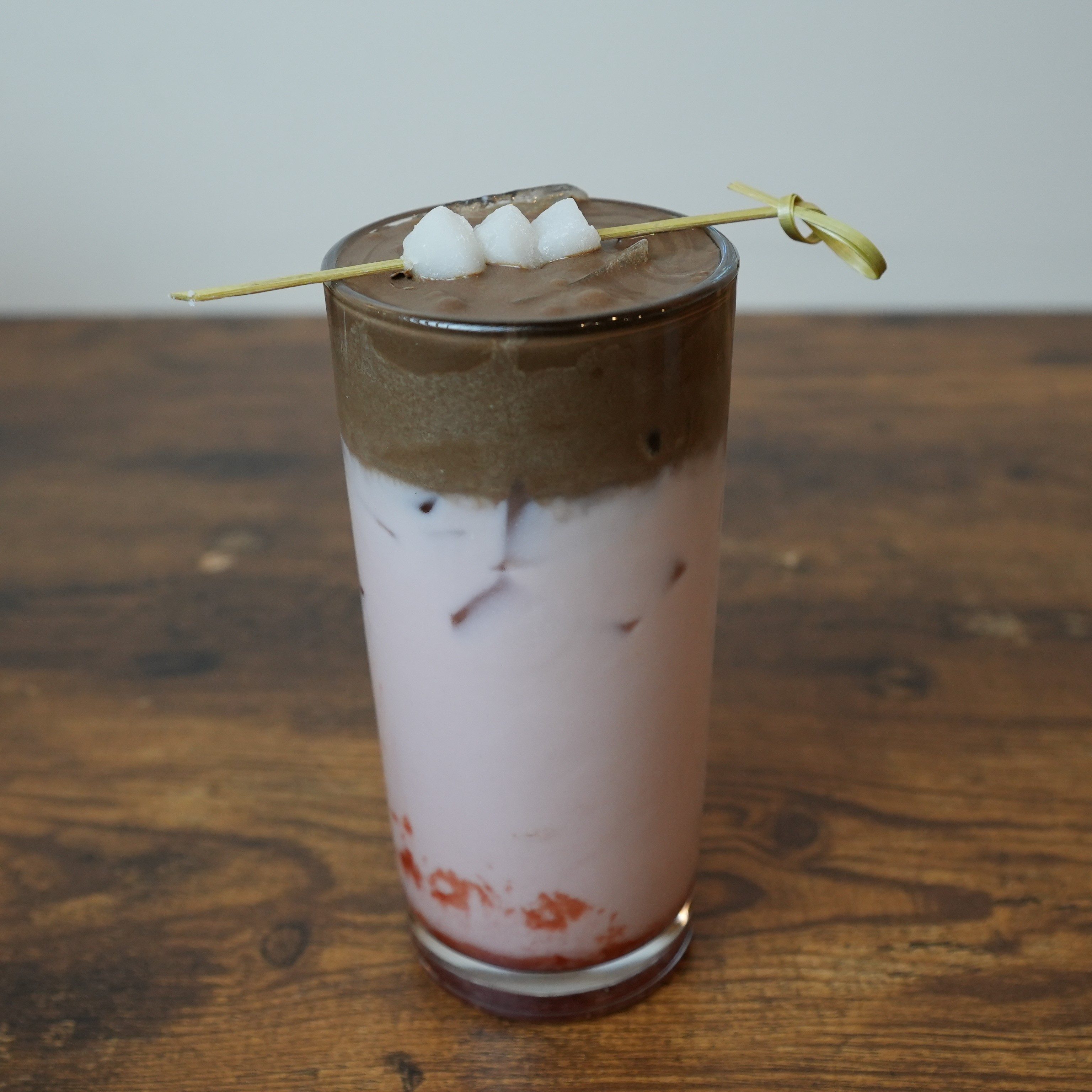 Strawberry Hojicha Cloud.