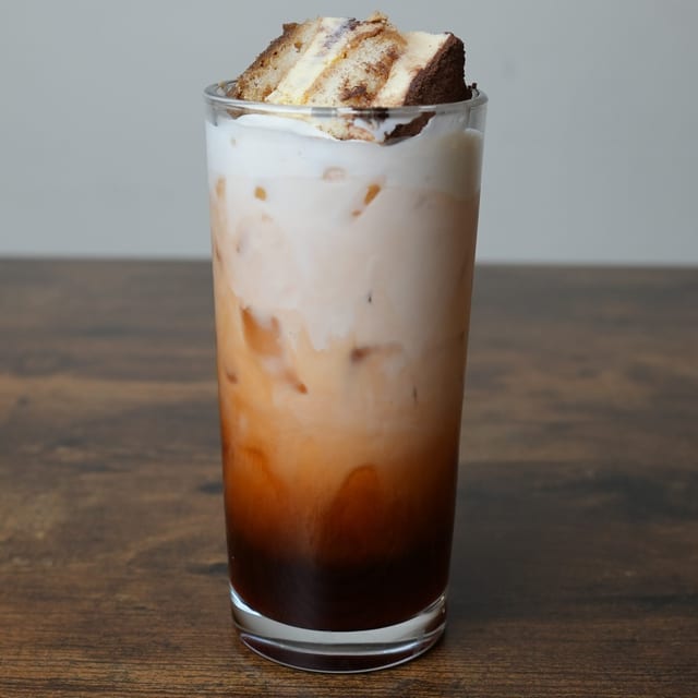 Tiramisu Creme RED Thai Tea.