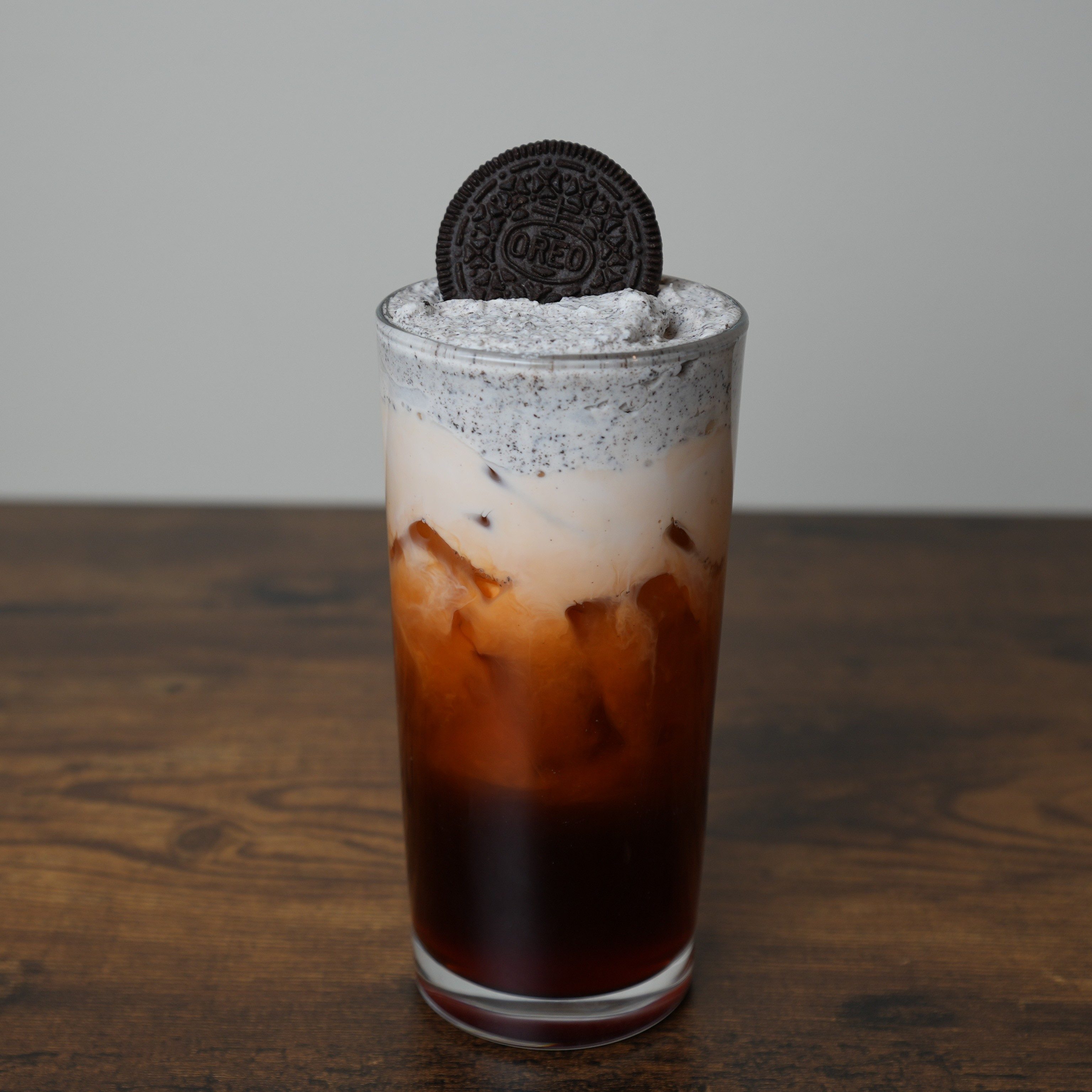 Oreo Creme RED Thai Tea.
