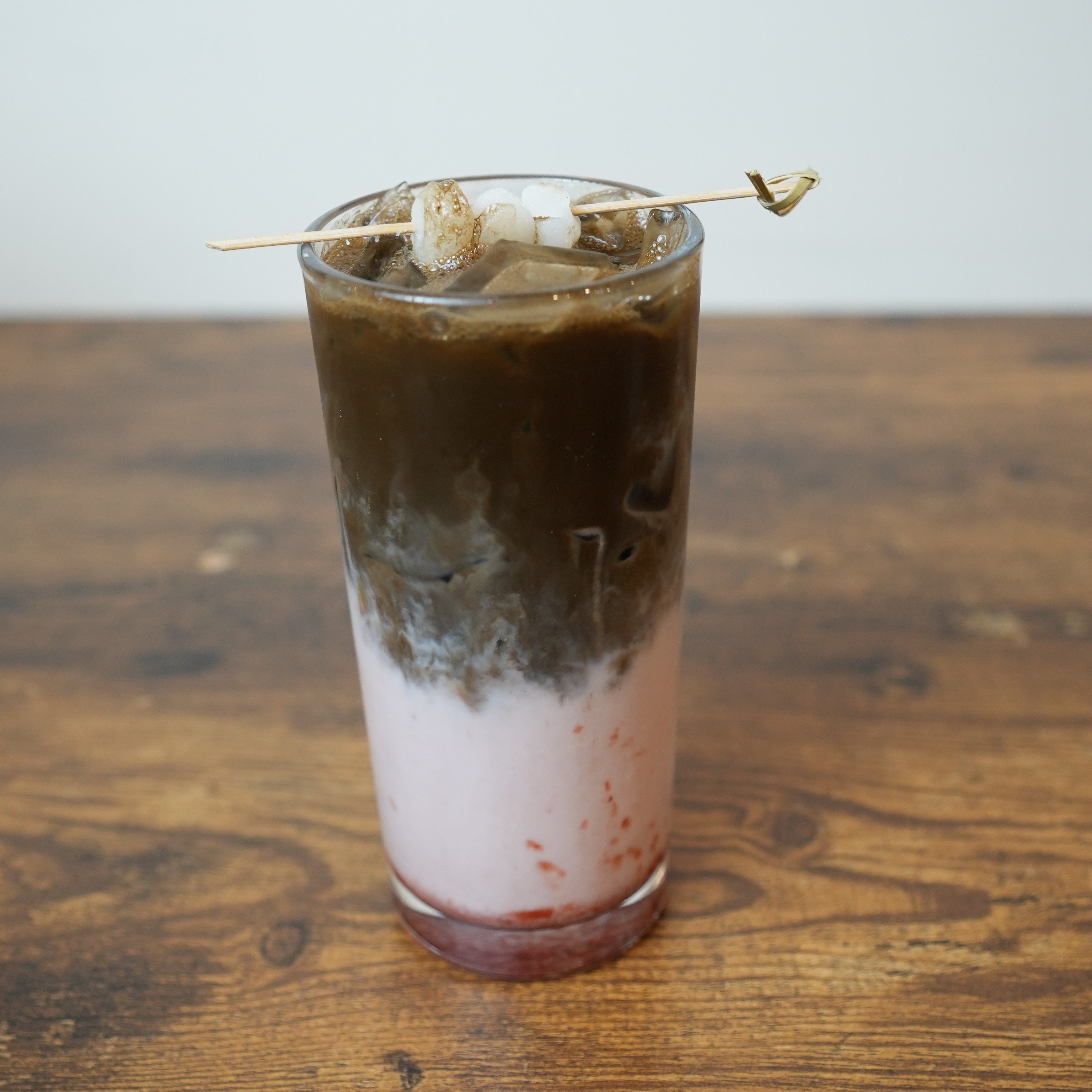 Strawberry Hojicha Latte.